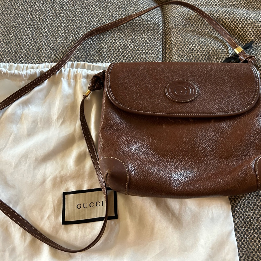Authentic Gucci shoulder bag